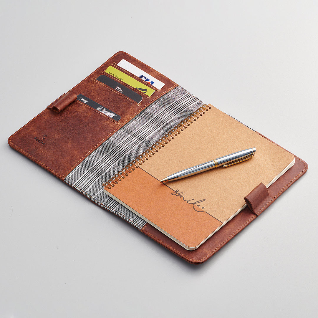 Alvin - Leather Notebook Sleeve A5 - Green