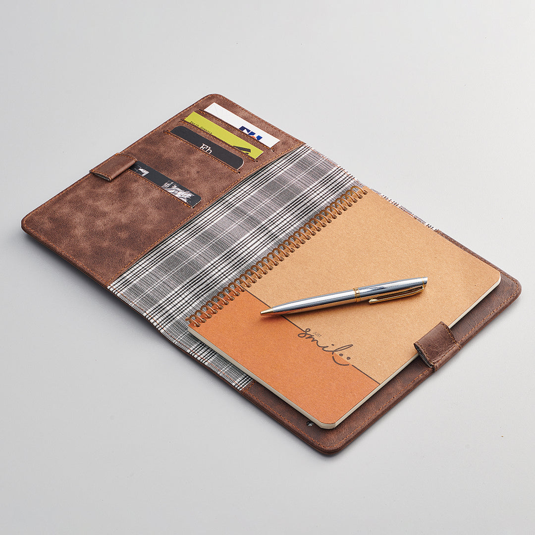 Alvin - Leather Notebook Sleeve A5 - Brown